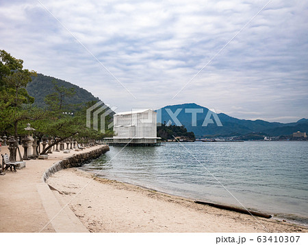 厳島神社の鳥居、改修中、修復、令和 63410307