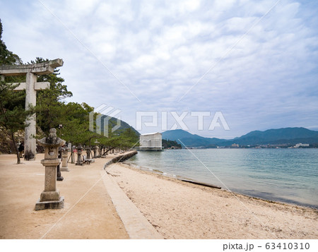 宮島、厳島神社の鳥居改修中、修復、令和 63410310