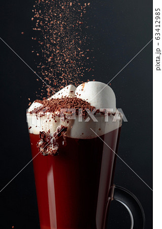 Hot chocolate with marshmallows sprinkled with 63412985