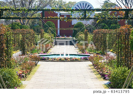 港の見える丘公園 沈床花壇 噴水の写真素材