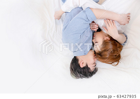 抱擁 ハグ 恋人 63427935