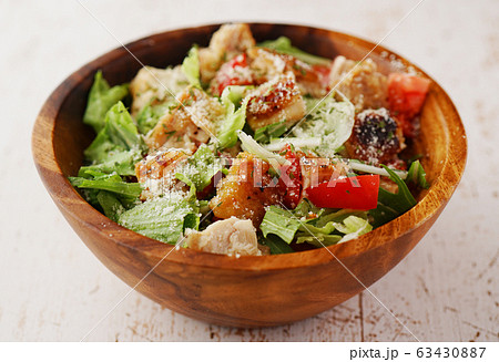 レタスとチキンのチョップドサラダ レタスとチキンのチョップドサラダ 63430887
