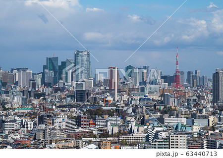 日本の東京都市景観 暗雲・東京都心を望む(大気が不安定状態となり青空から急転、暗雲)=3月16日 日本の東京都市景観 暗雲・東京都心を望む(大気が不安定状態となり青空から急転、暗雲)=3月16日 63440713