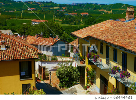 View of the town of Grinzane Cavour, Piemont, Italy View of the town of Grinzane Cavour, Piemont, Italy 63444431