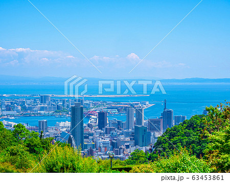 布引ハーブ園と神戸の街並 63453861
