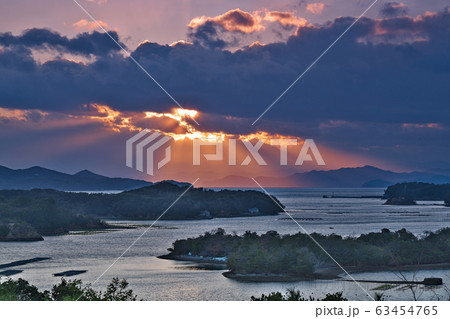 伊勢志摩 桐垣展望台 夕刻 三重県志摩市大王町ともやまの写真素材