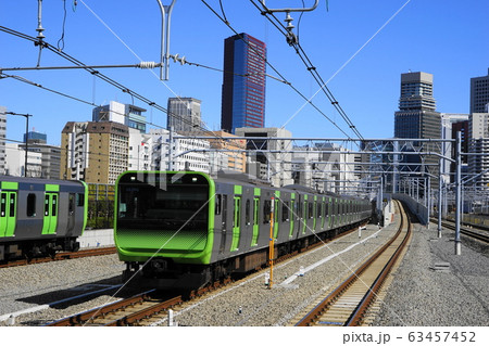 3月 港区307田町方面と山手線・高輪ゲートウェイ駅展望 3月 港区307田町方面と山手線・高輪ゲートウェイ駅展望 63457452