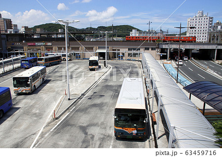 JR下関駅東口駅前広場とサンデン交通 63459716