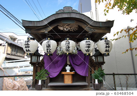 名古屋市:祭礼日の屋根神〔西区菊井1丁目〕 名古屋市:祭礼日の屋根神〔西区菊井1丁目〕 63468504