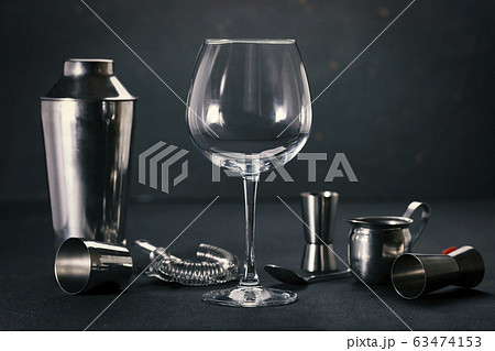 cocktail stirrer, cocktail shaker, bartenders, 63474153