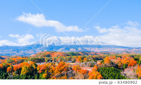 九蔵峠から望む秋の御嶽山 九蔵峠から望む秋の御嶽山 63480902