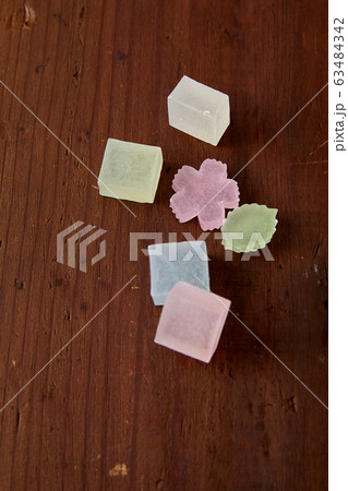 可愛らしい干菓子 可愛らしい干菓子 63484342