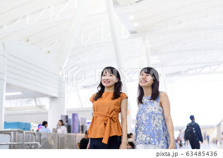 女子旅　旅行イメージ 63485436