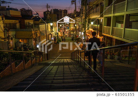 《東京都》谷中銀座・夕焼けだんだん 63501355