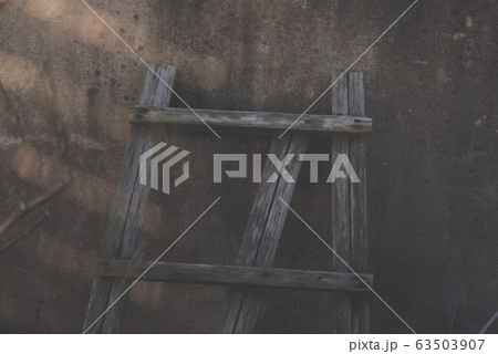 はしご 感性 感じ 63503907