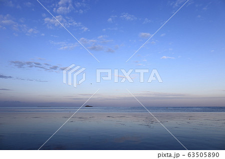 北海道 稚内 早朝の宗谷海峡 北海道 稚内 早朝の宗谷海峡 63505890