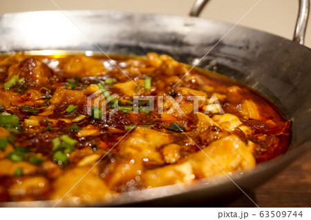 麻婆豆腐 63509744