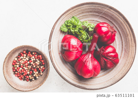 Red pickled garlic 63511101