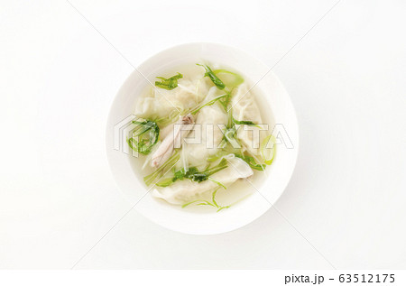 鶏手羽中入りスープ水餃子 63512175