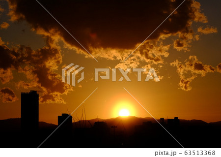 八王子の夕日 63513368