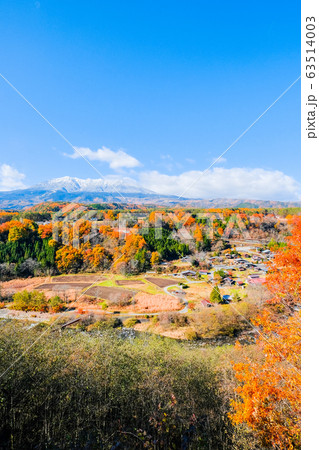 九蔵峠から望む秋の御嶽山 九蔵峠から望む秋の御嶽山 63514003