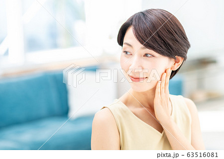 ミドルの女性 ミドルの女性 63516081