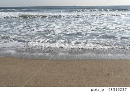 茨城県日川浜海岸波打ち際 63516237