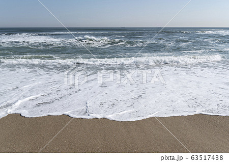茨城県柳川海岸の波打ち際 茨城県柳川海岸の波打ち際 63517438