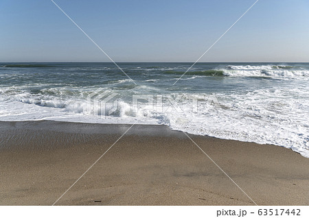 茨城県柳川海岸の波打ち際 63517442
