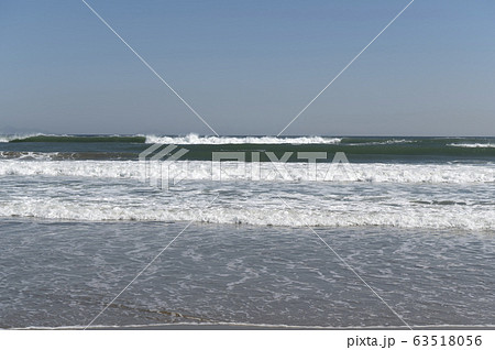 茨城県柳川海岸の波打ち際の風景 63518056