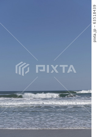 茨城県柳川海岸の浜辺 波打ち際 63518439