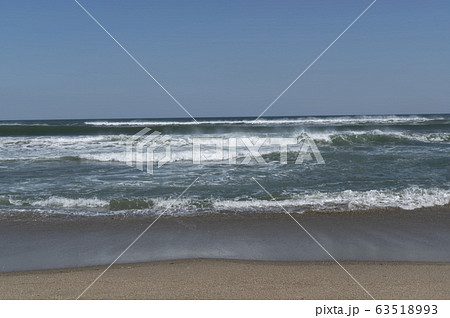茨城県柳川海岸の浜辺 波打ち際の風景 63518993