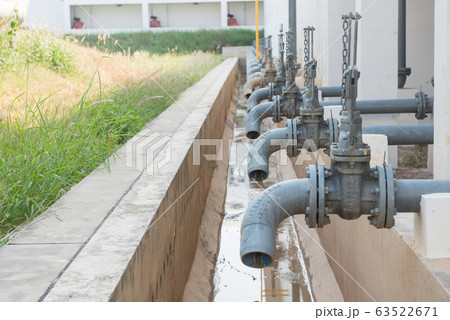 Water gate valve 63522671