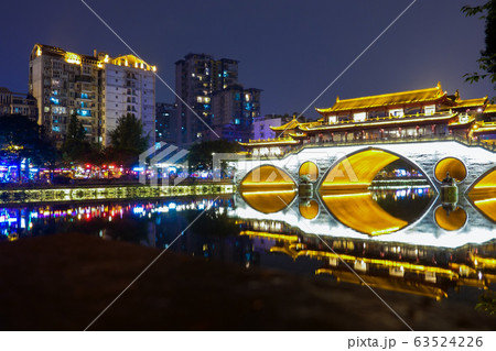 安順廊橋夜景(中国-成都)   63524226
