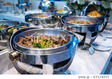 Steamed Pork Bone with Shiitake Mushrooms 63528055