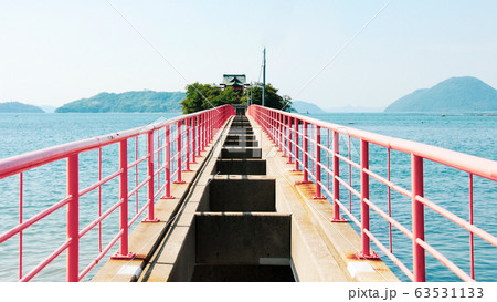 瀬戸内海に浮かぶ子供の守り神様とされる津嶋神社 瀬戸内海に浮かぶ子供の守り神様とされる津嶋神社 63531133