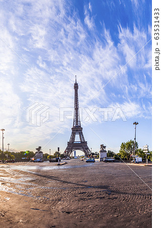 The Eiffel Tower seen from Pont d'Iena in Paris, France. 63531433