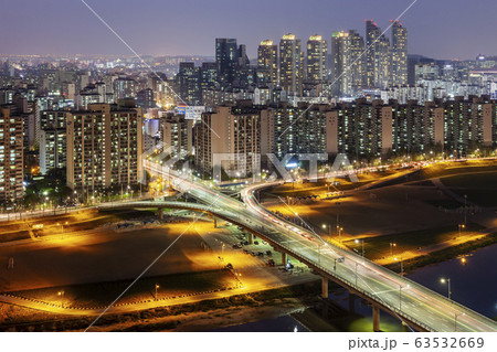 風景 夜景 高速道路 63532669