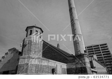 片倉館：バルコニー：モノクロ　　諏訪市湖岸通り　　 63534771