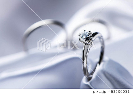 美しい結婚指輪のイメージ　 63536051