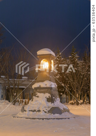 北海道小樽市_雪の常夜灯 北海道小樽市_雪の常夜灯 63536404