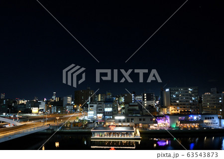 タグボート大正　俯瞰大ロング横位置②　夜景　段階露光HDR素材に 63543873