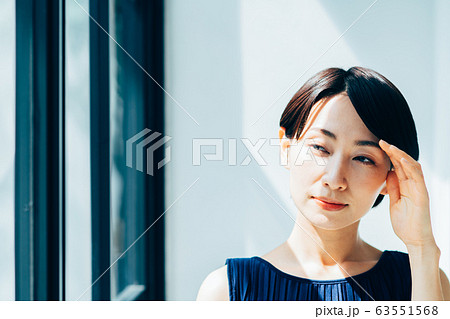 ミドルの女性 ミドルの女性 63551568