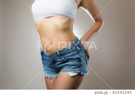 ウエストのクローズアップ. 63552245