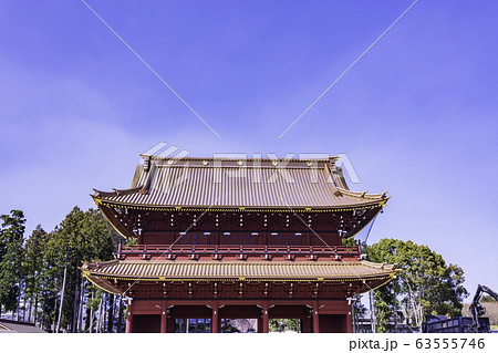 静岡県 改修工事中の大石寺三門の写真素材