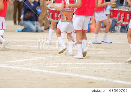 運動会 鼓笛隊 マーチングバンド 保育園 幼稚園の写真素材 [63560702] - PIXTA