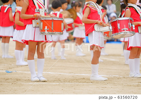 運動会 鼓笛隊 マーチングバンド 保育園 幼稚園の写真素材