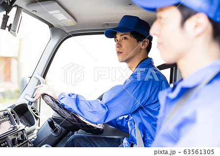 運転、運送、トラック 63561305