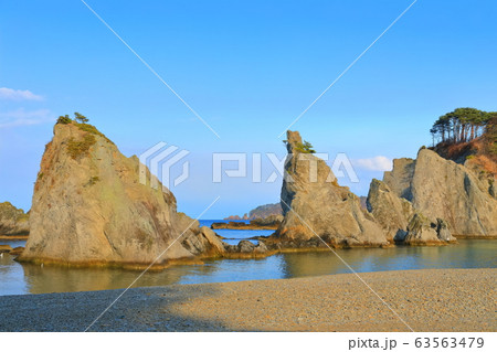【岩手県】晴天下の浄土ヶ浜 63563479