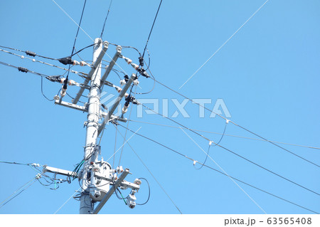 電柱 電線 電柱 電線 63565408